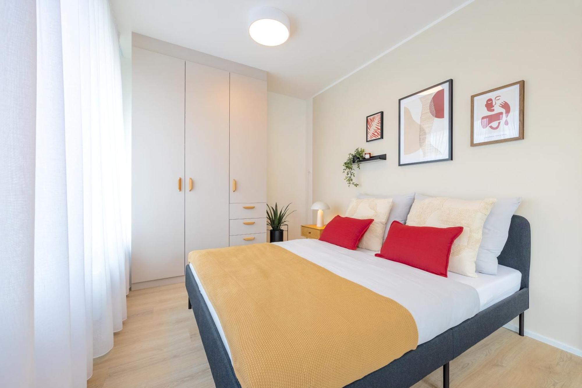 Bright 2Br - 5Th Floor, Balcony, Free Parking By Gravity Prague Leilighet Eksteriør bilde