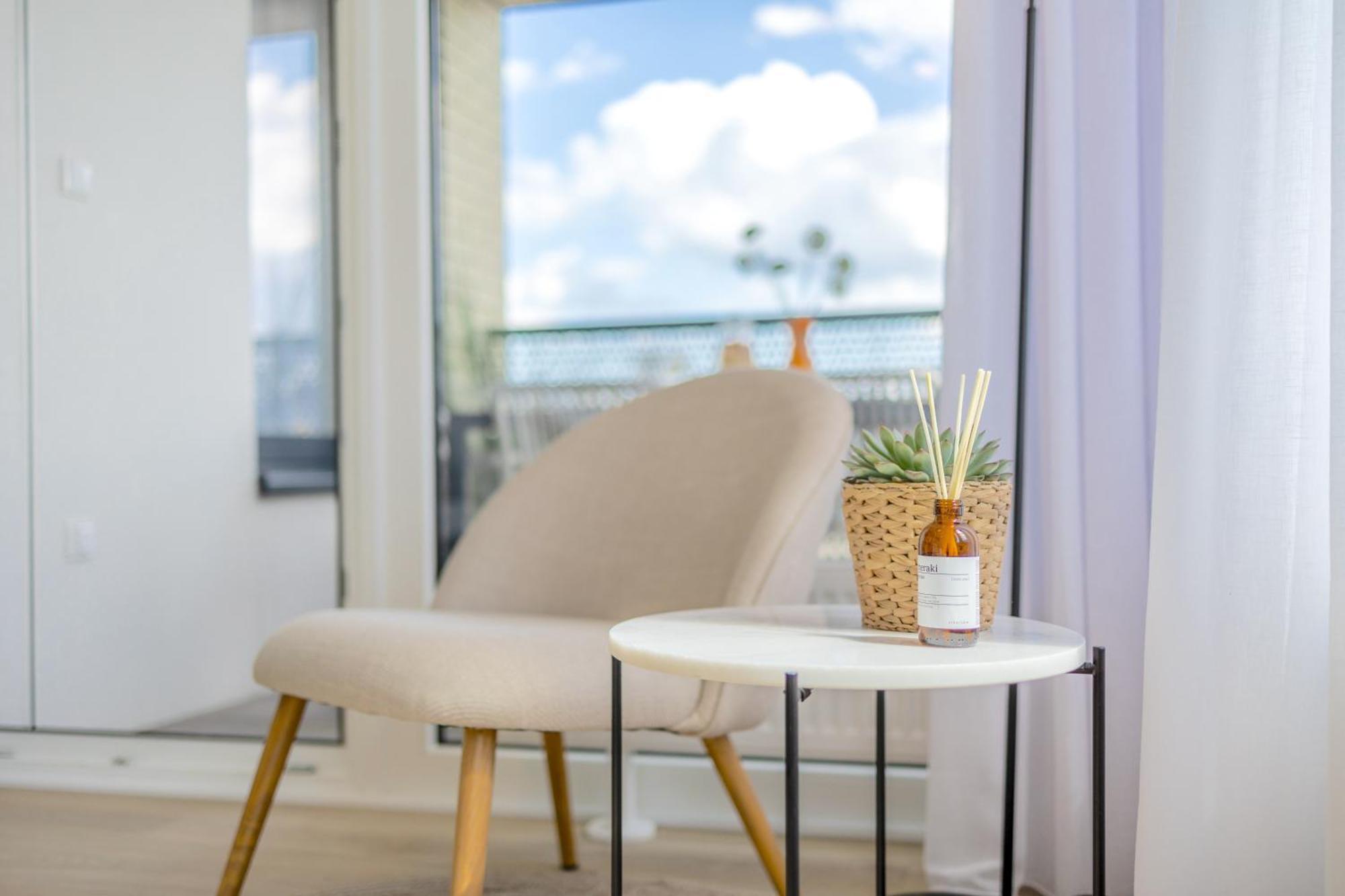 Bright 2Br - 5Th Floor, Balcony, Free Parking By Gravity Prague Leilighet Eksteriør bilde